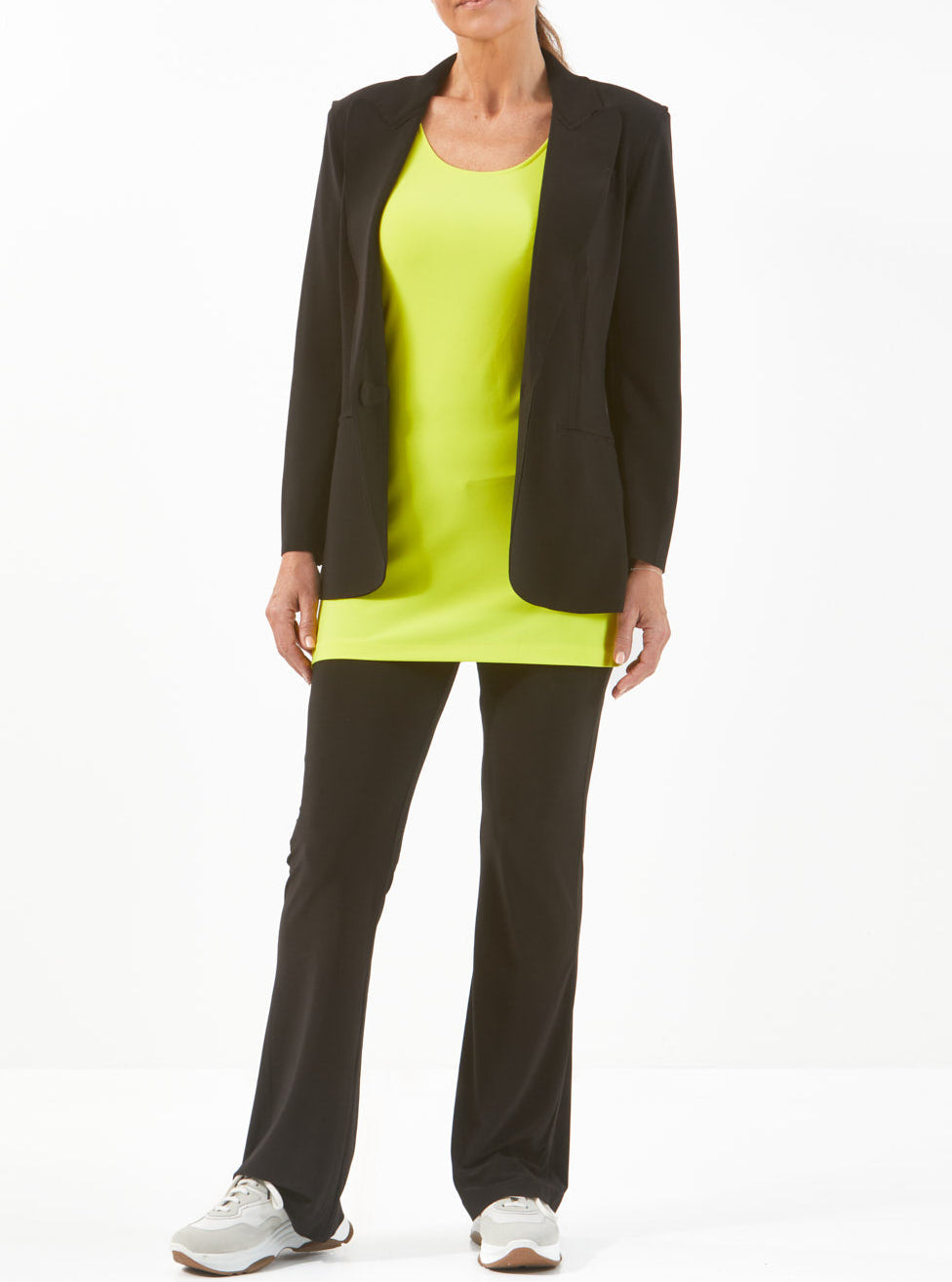 Norma-Kamali-Straight Pants