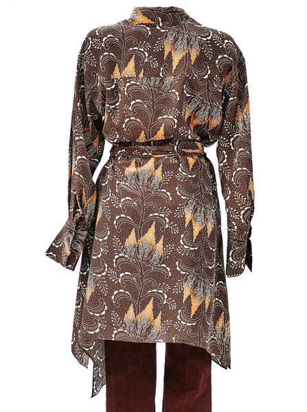 Dress feathers in silk