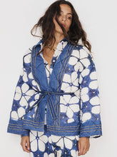 Afbeelding in Gallery-weergave laden, Lotus Printed Cotton Jacket Blue