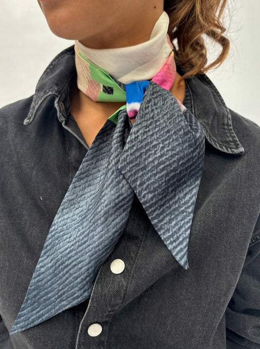 Silk Twilly Scarf Pop