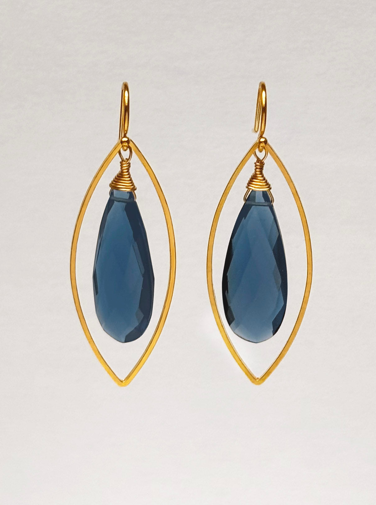 VERDE-EARRINGS-IOLITE