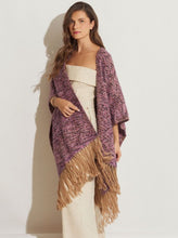 Afbeelding in Gallery-weergave laden, Poncho met aardbeimotief