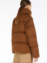Load image into Gallery viewer, Jack Ragno in brown
