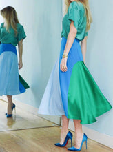 Load image into Gallery viewer, Skirt Colour-blocked Silk Midi