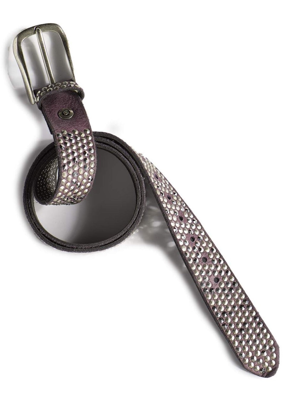 color:light aubergine with silver studs